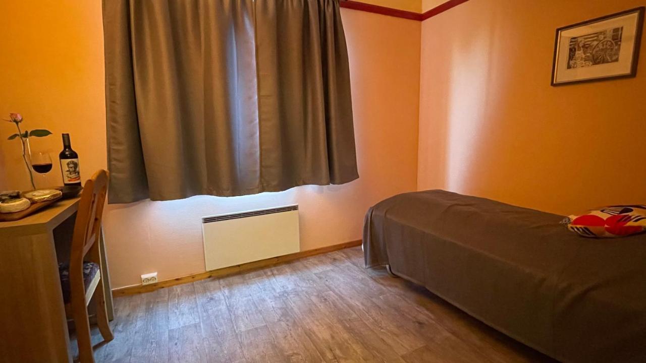 Somna Kro & Gjestegard Vik  Bagian luar foto